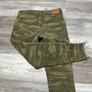 Lucky Brand Bridgette Crop‎ Woodland Camo Womens 8/29 High Rise Raw Hem Jeans